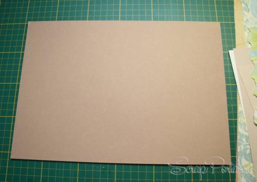 За основу открытки берем лист А4 бумаги для пастели